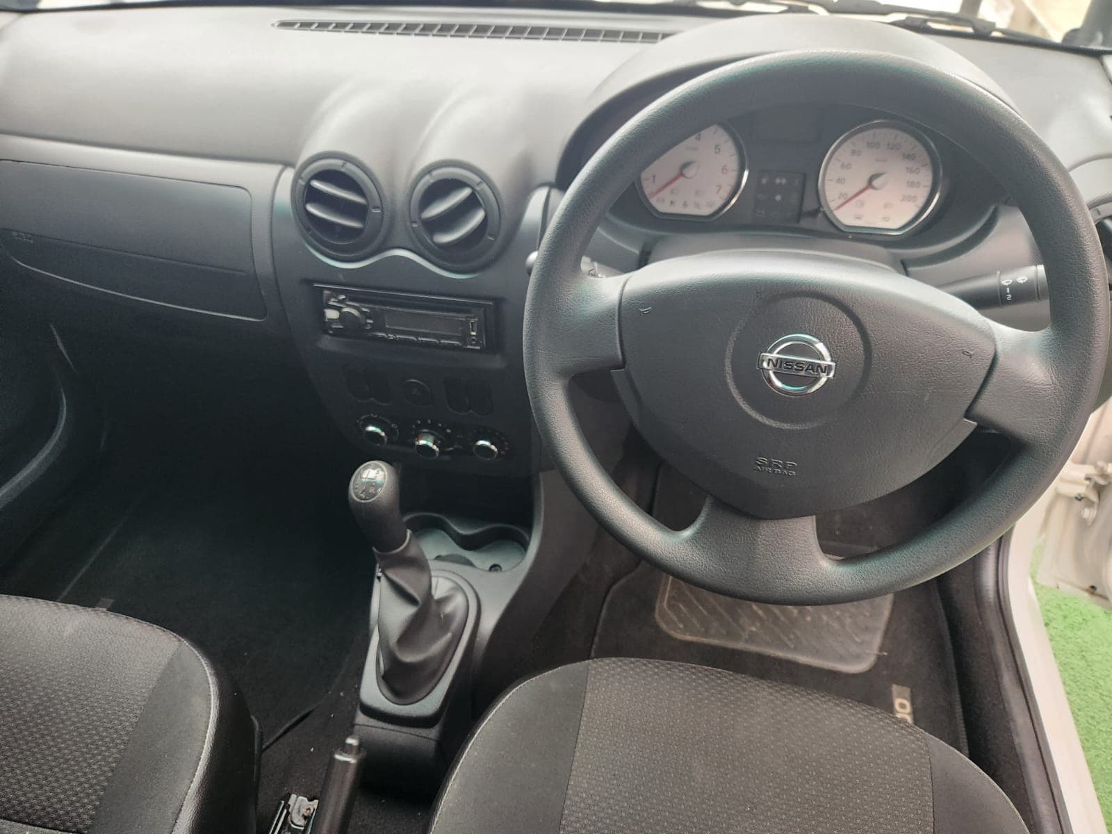 2022 Nissan NP200 1.6 A/C Safety Pack - view 2