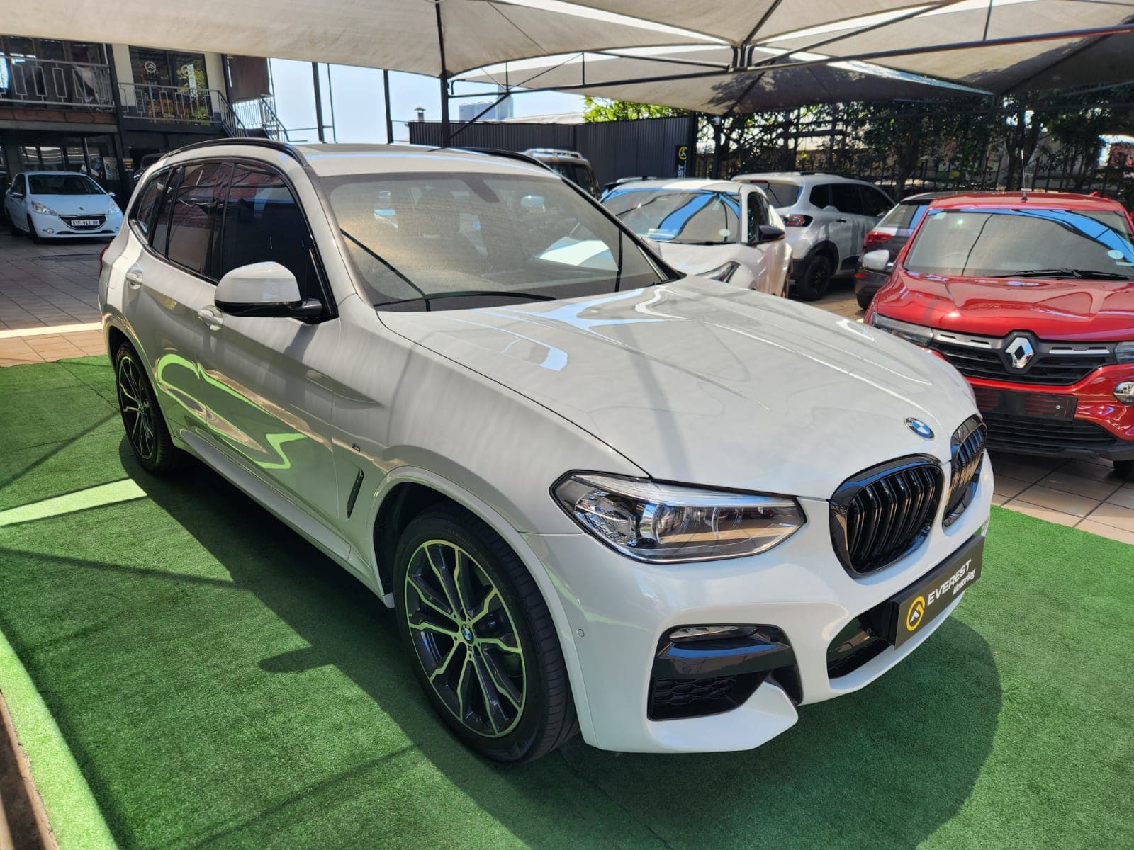 2020 BMW X3 xDrive20d - view 5