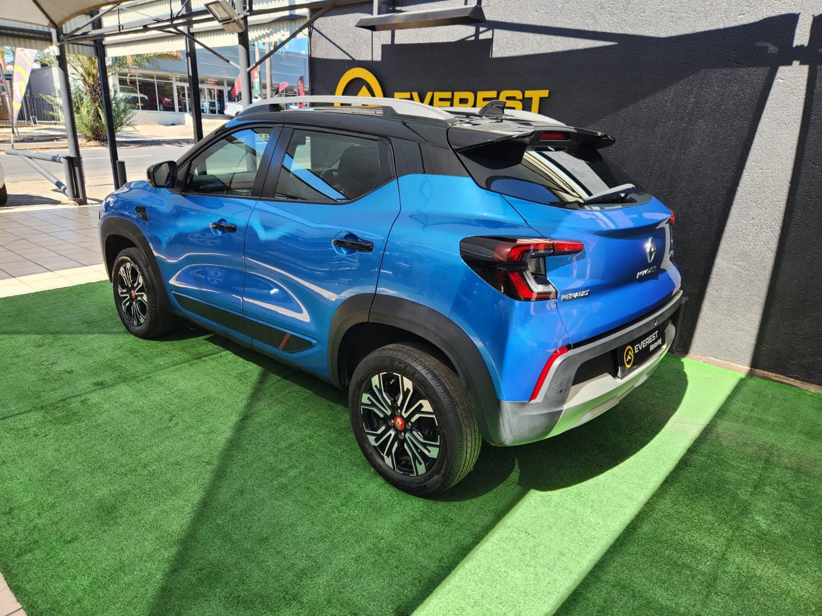 2022 Renault Kiger 1.0T Intens - view 8