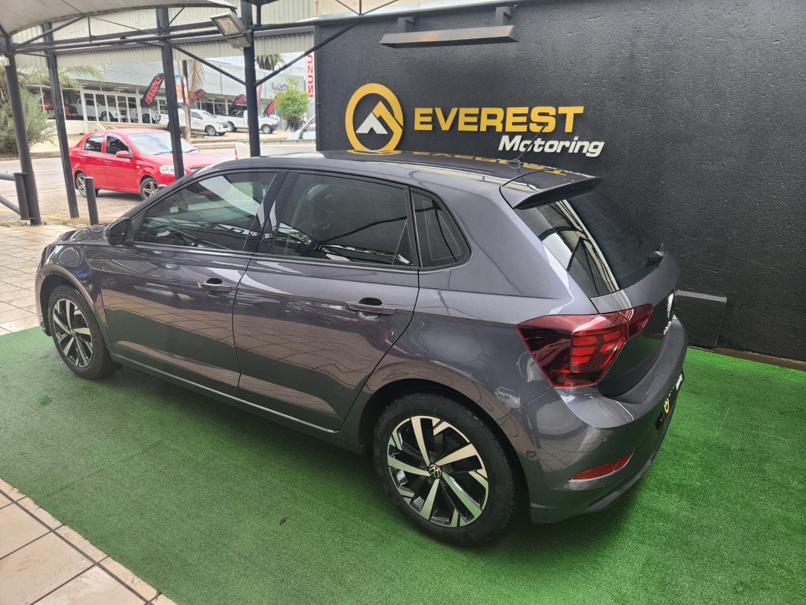 2023 Volkswagen Polo 1.0 TSI Life - view 8