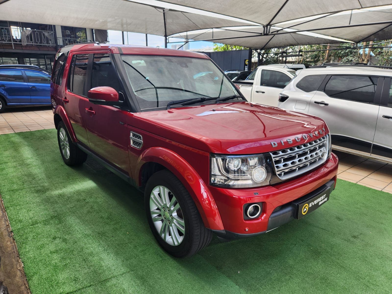 2014 Land Rover Discovery 4 3.0 TD | SD V6 HSE - view 5