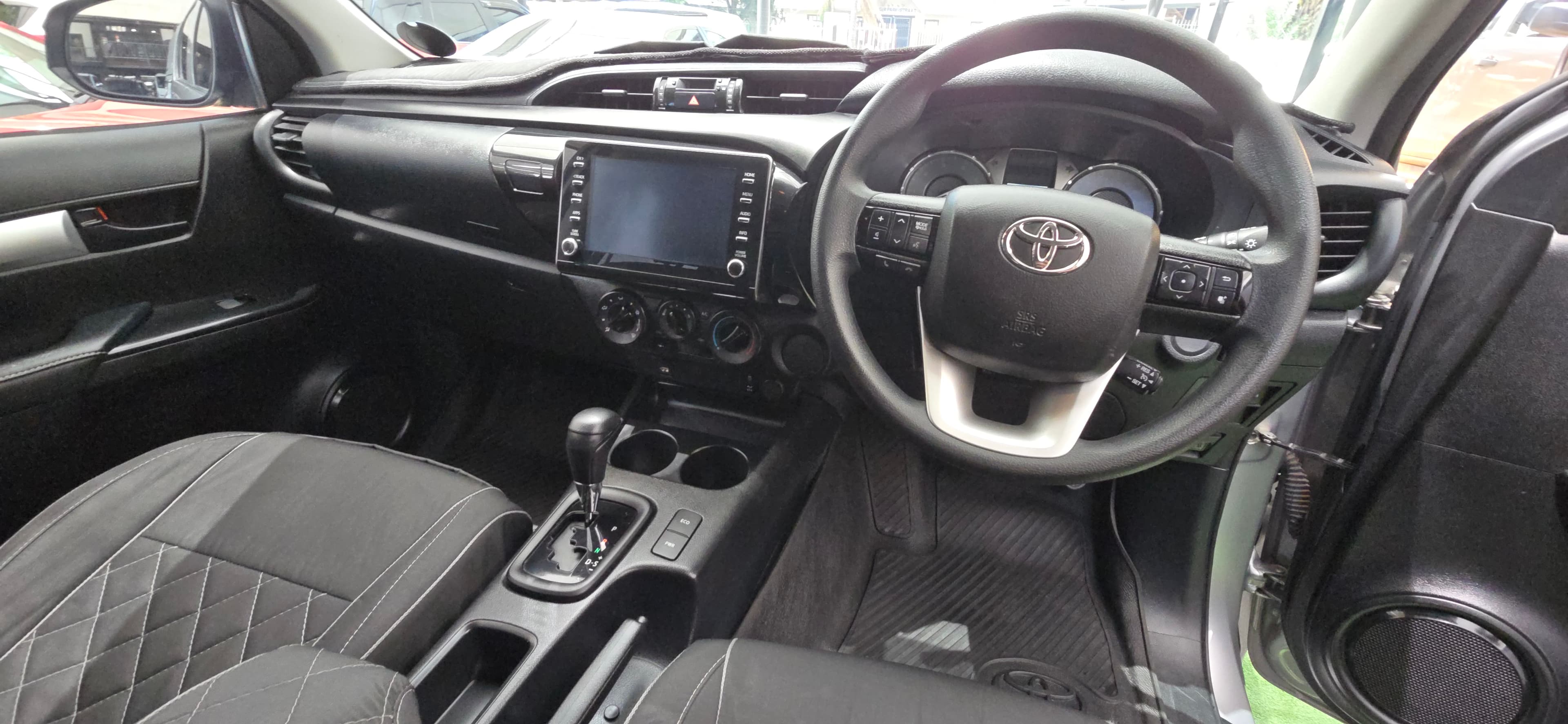 2024 Toyota Hilux 2.4 GD-6 Raised Body Raider Auto Double-Cab - view 2