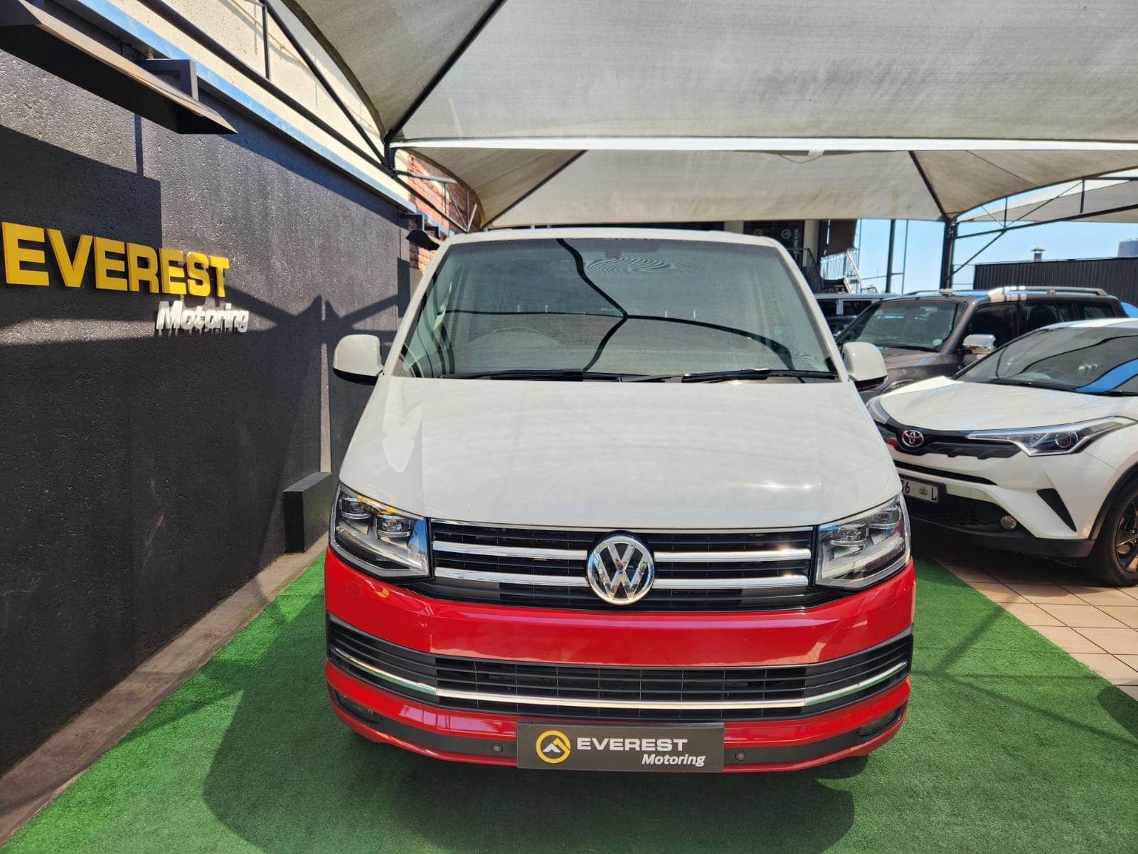 2017 Volkswagen Caravelle T6 2.0 BiTDI Highline Auto 4Motion - view 6